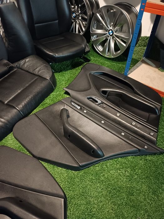 Bancos e quartelas em pele preta para bmw E46 Touring impecáveis