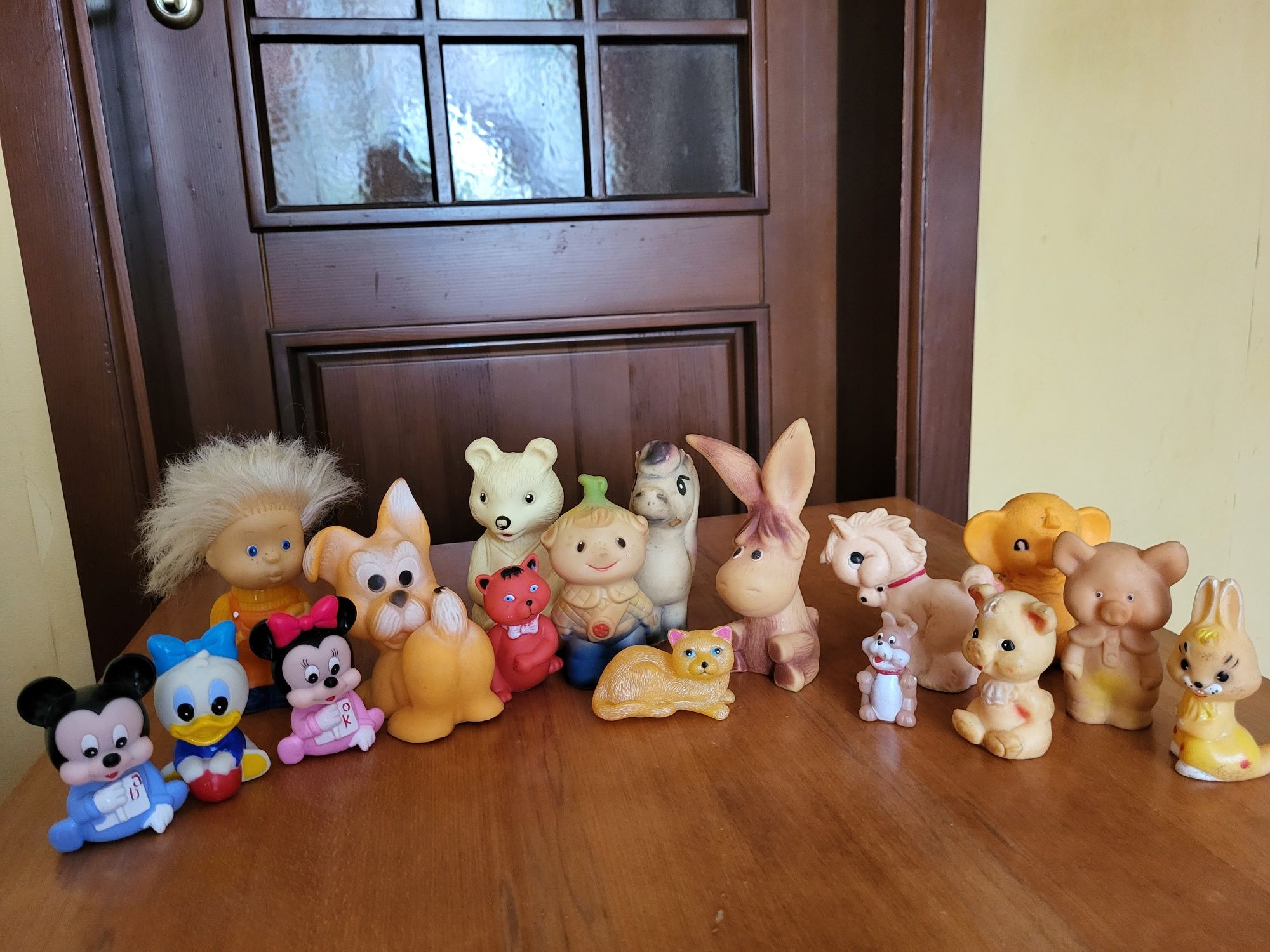 Резиновые игрушки