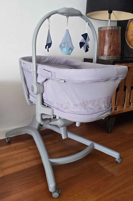 Babyhug 5 em 1 Pro Earl Grey com oferta de colchão novo