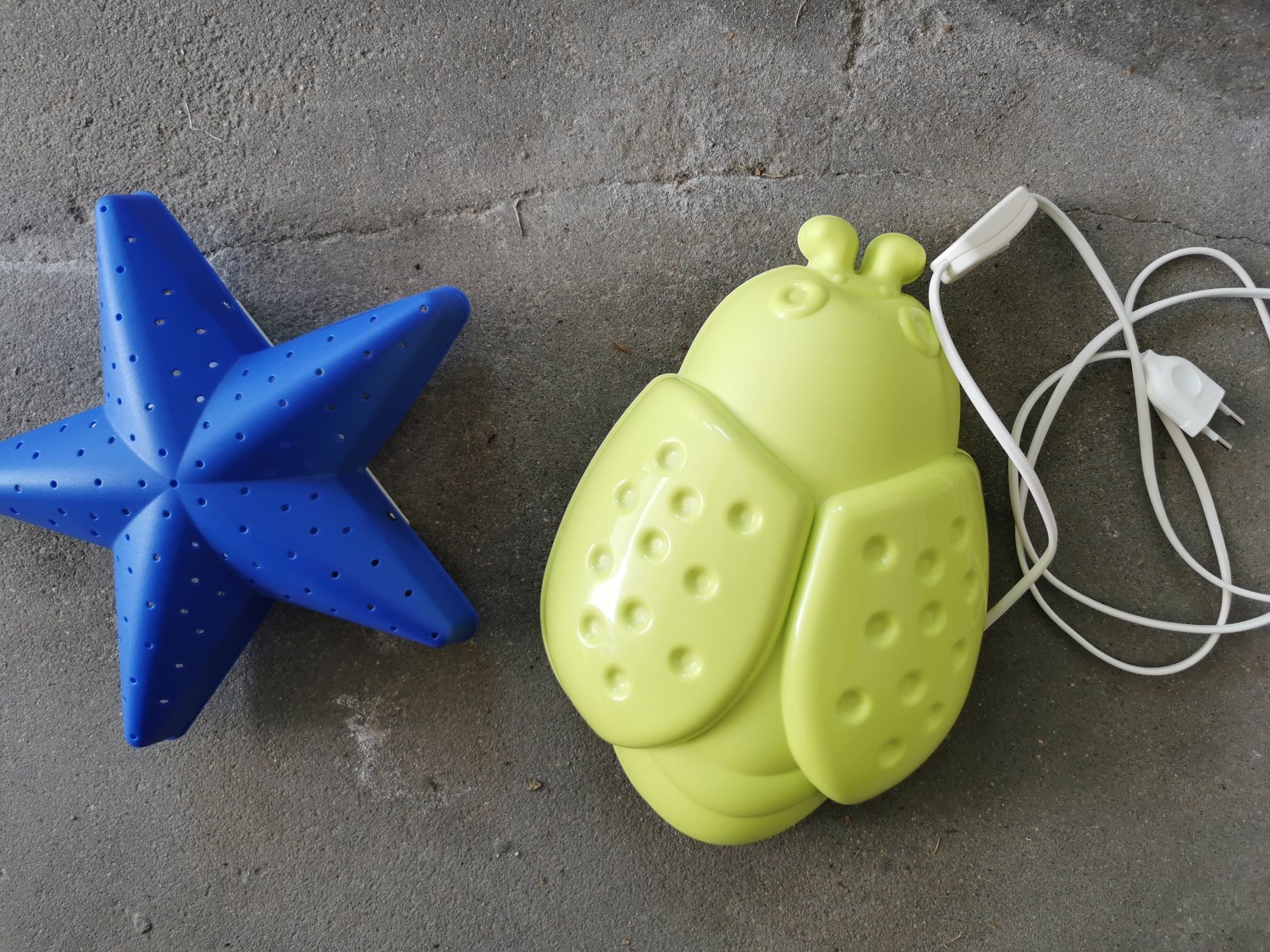 Dwie lampy ścienne IKEA do pokoju dziecięcego Biedronka i gwiazdka