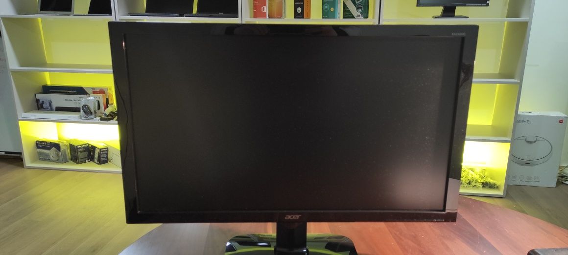 KA240HQ Widescreen LCD Monitor