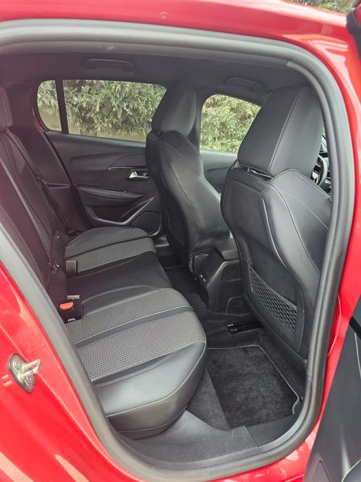 Peugeot 208GT Eléctrico 30000km 2021