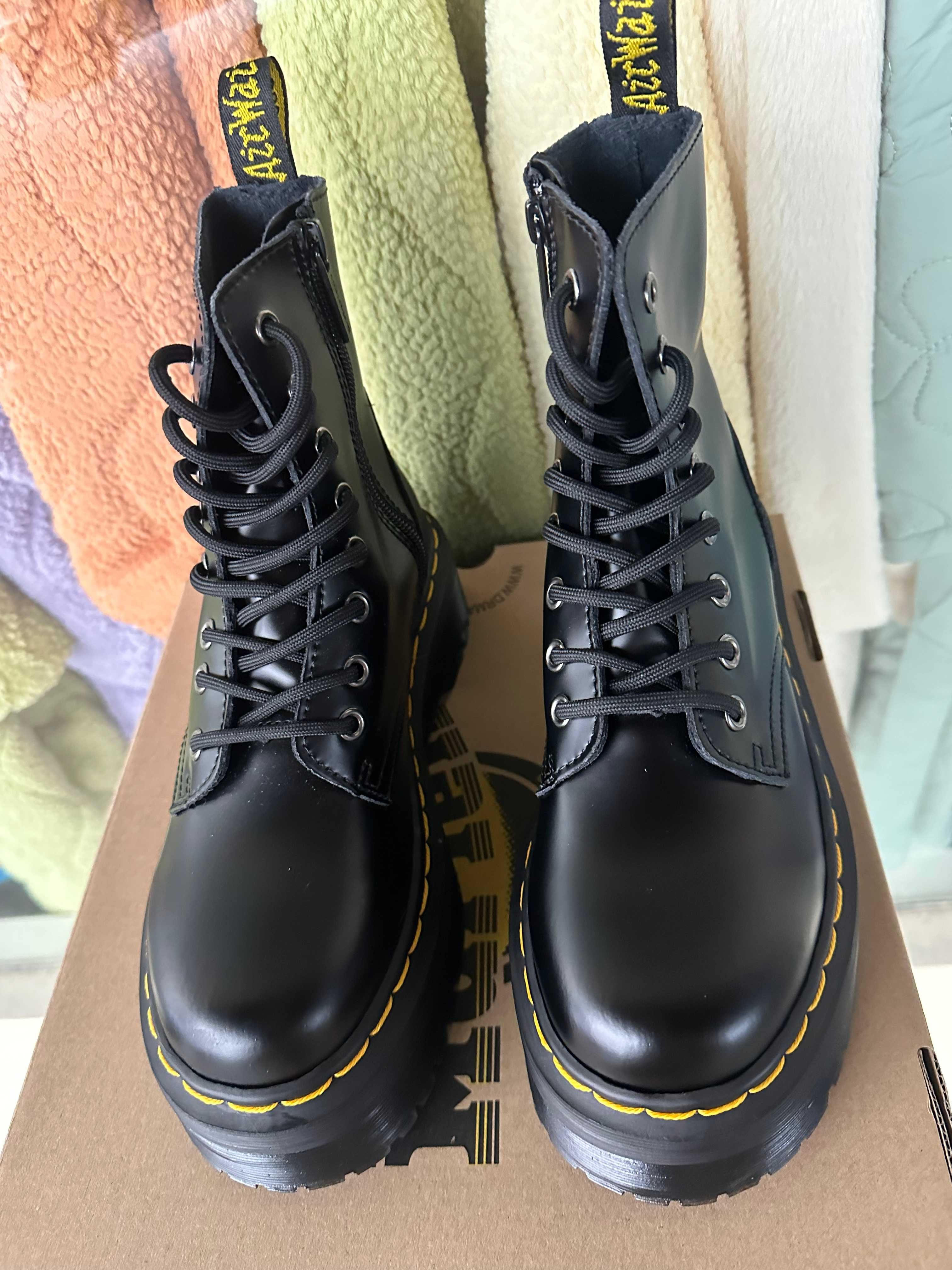 Dr.Martens Jadon