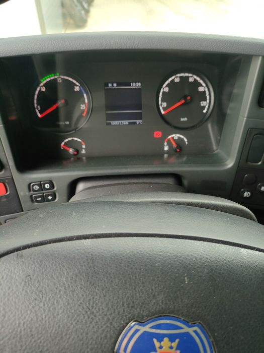 Scania 280P samochód ciężarowy