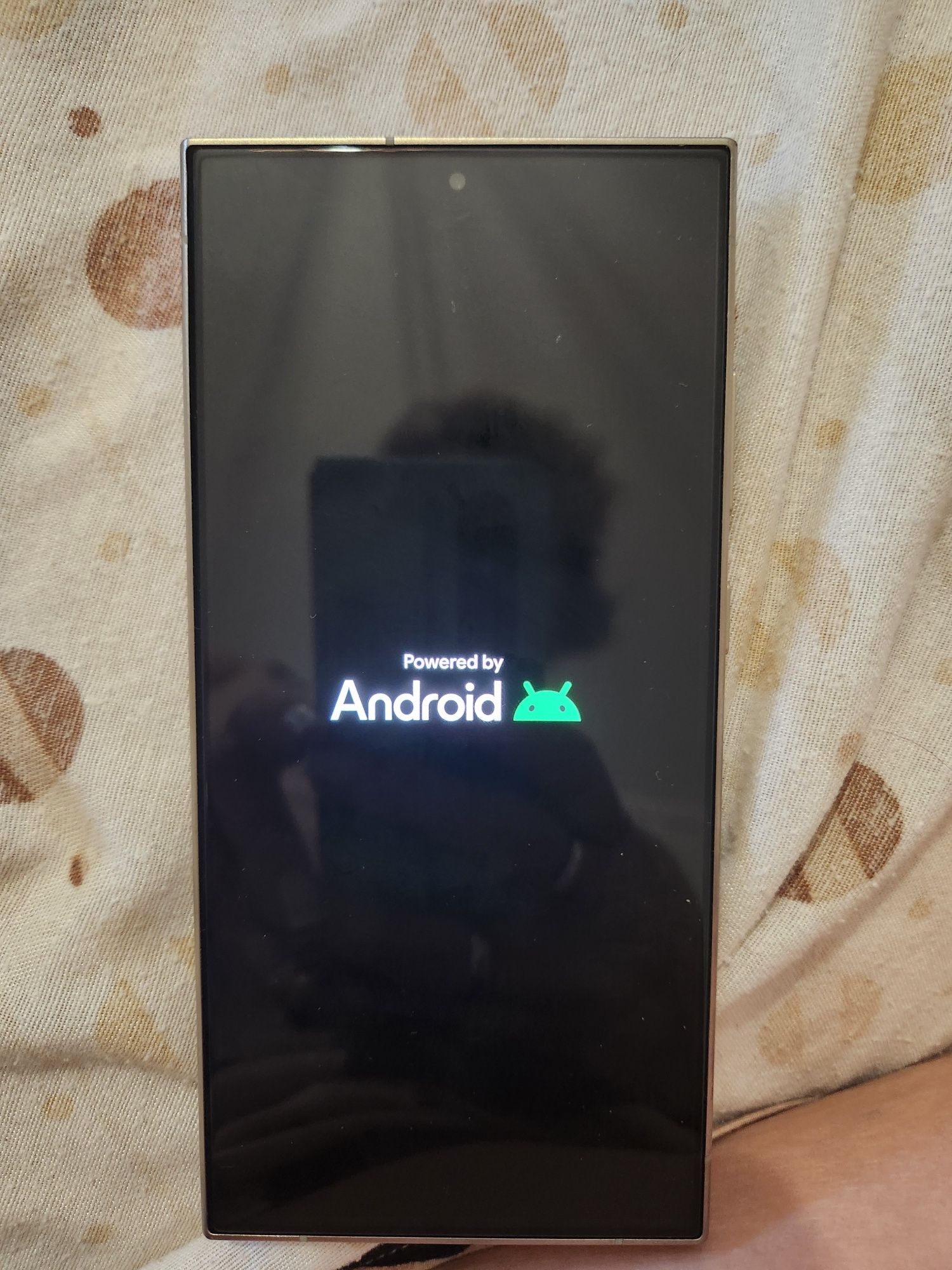 Sansung s24 ultra com varias capas incluídas