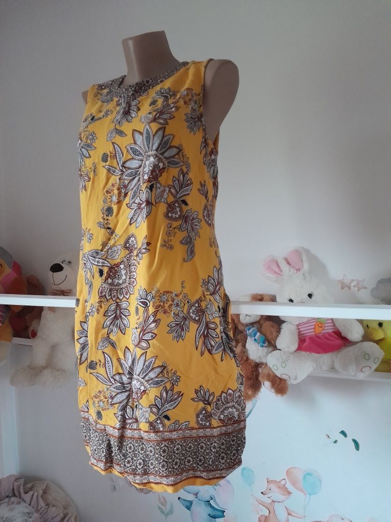 Żółta sukienka prosta w kwiaty kwiecista L 40