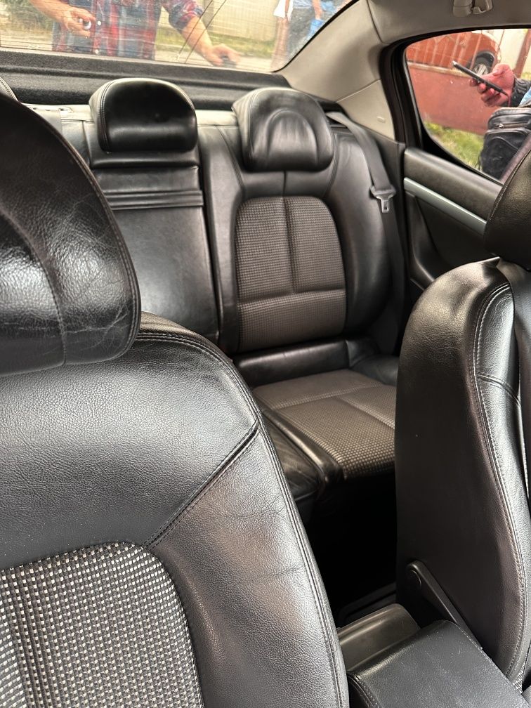 Peugeot 407 (2005)