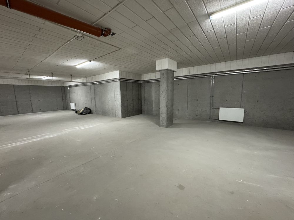 [Wynajme] pomieszczenie gospodarcze 180m2 !