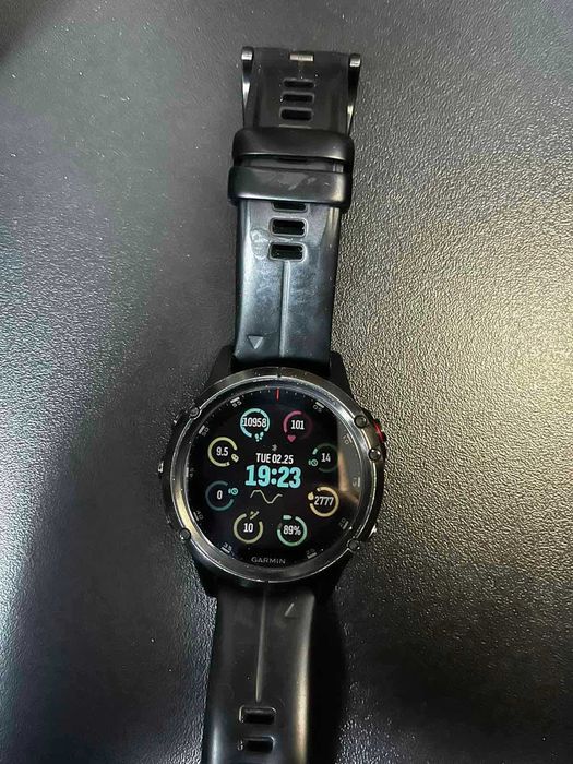 Годинник Garmin Fenix 5 plus sapphire edition