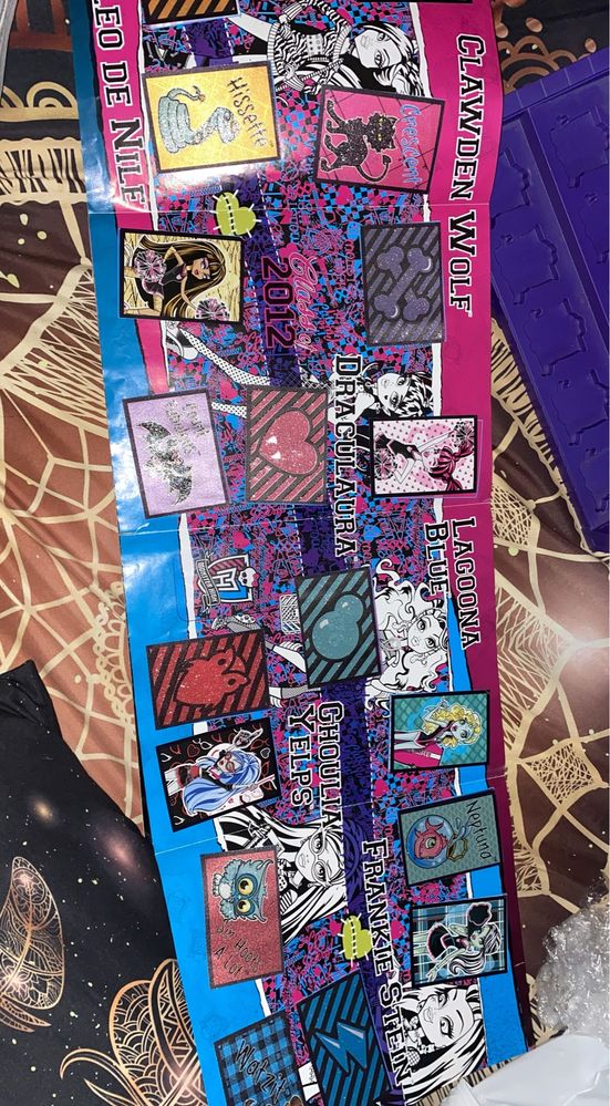 monster high caderneta