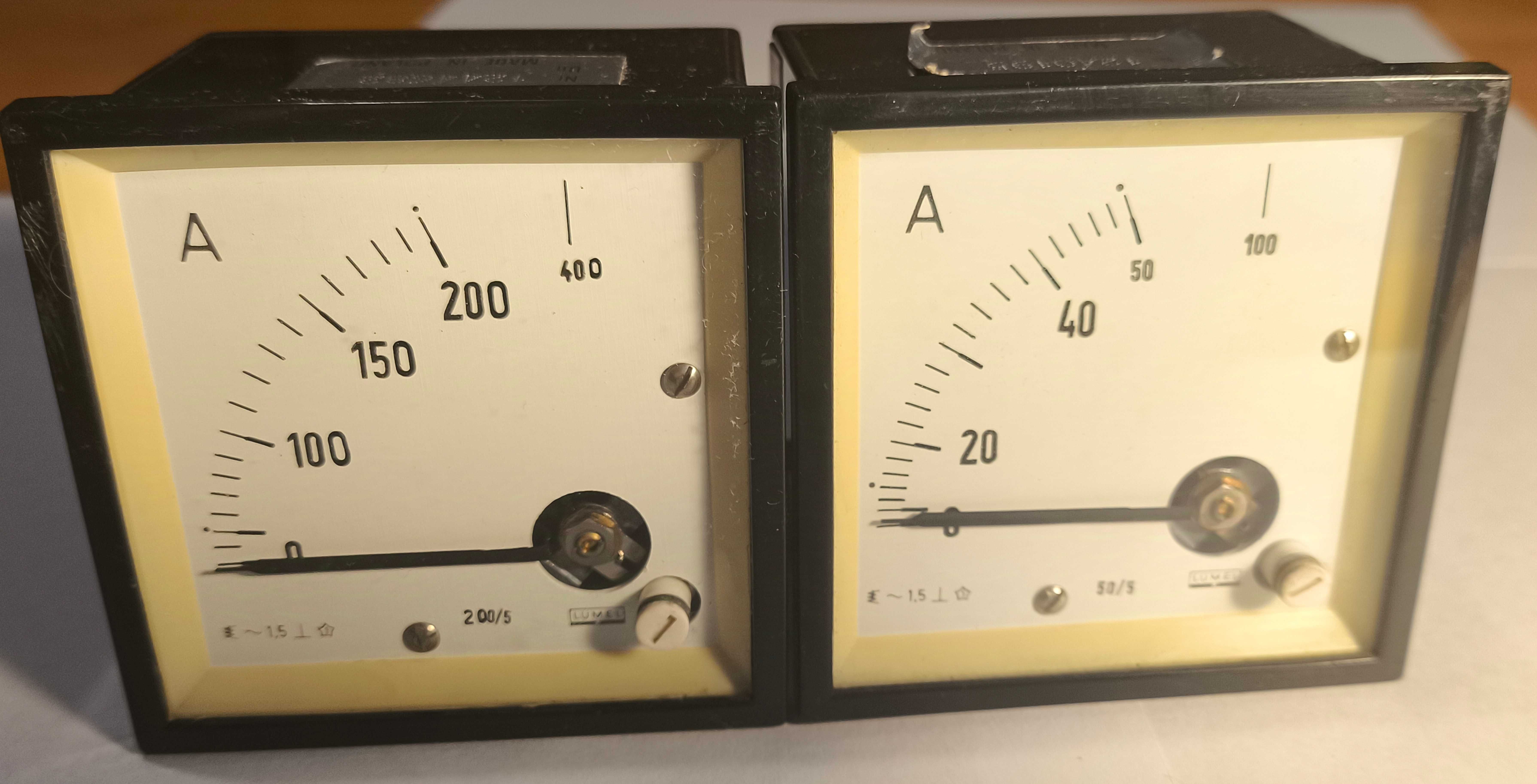 Miernik lumel tablicowy 5/50A 5/100A 5/200A 5/600A zatrzaski montażowe