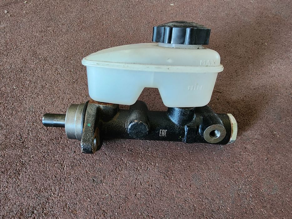 Главный тормозной цилиндр АЗЛК/Москвич 2140