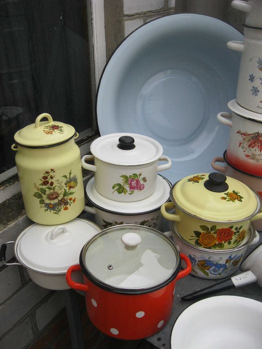 Продам кастрюли эмаль СССР