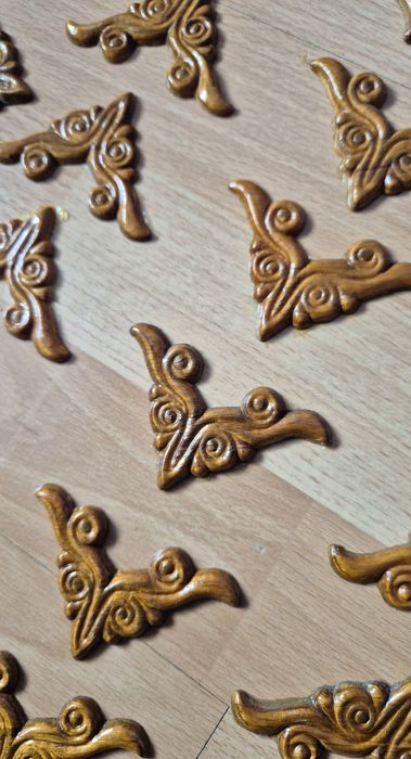 ozdobne drewniane okucia meblowe uchwyty gałki meblowe