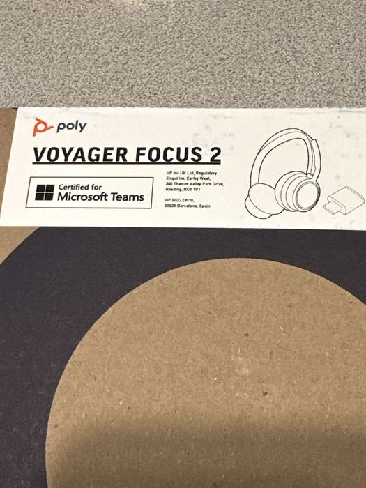 Headsets Poly Voyager Focus 2 Bluetooth - novos