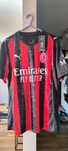 Sprzedam nową koszulkę AC Milan