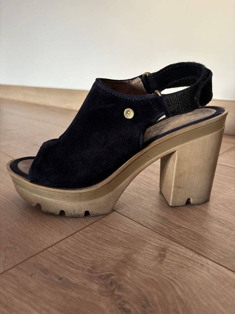 Sandalias salto alto azul N 36