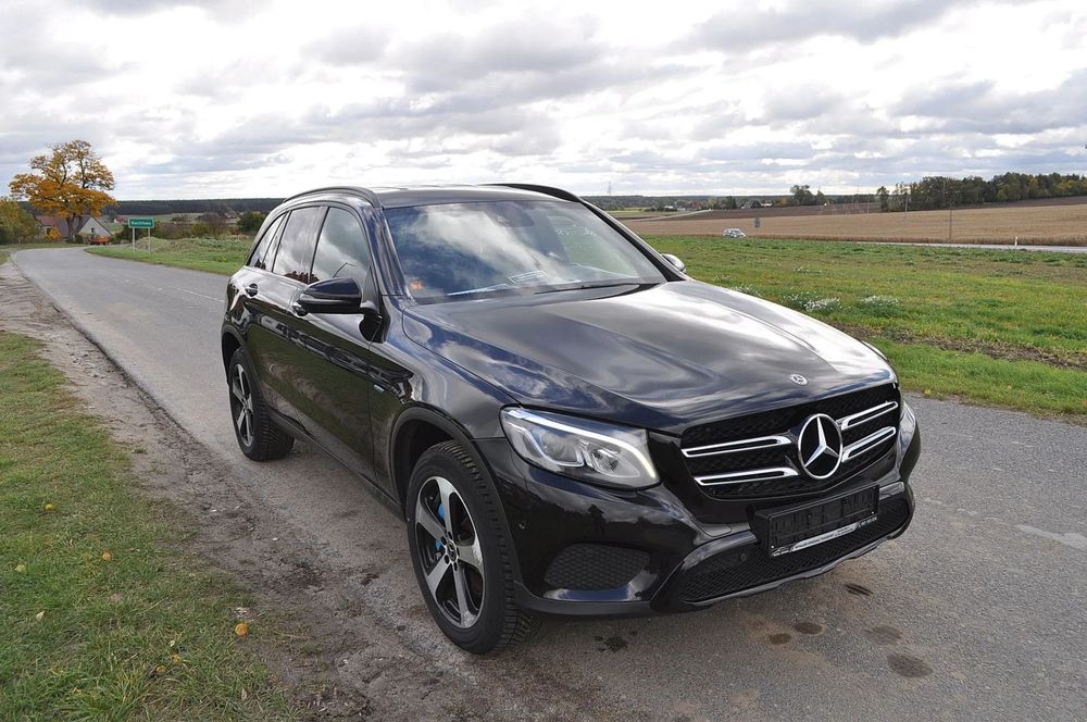 Mercedes-Benz GLC Mercedes GLC 350e 4MATIC AMG LINE