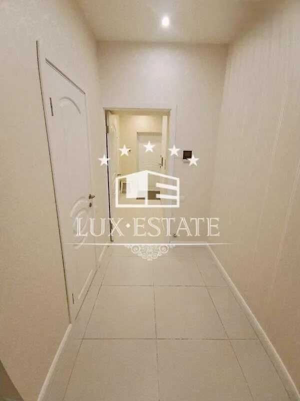Продажа 3-комнатной квартиры в ЖК "Изумрудный город". Район Бот. Сада