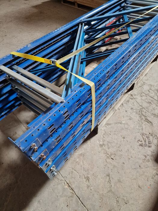 Estante usada de arrumação resistente para desocupar