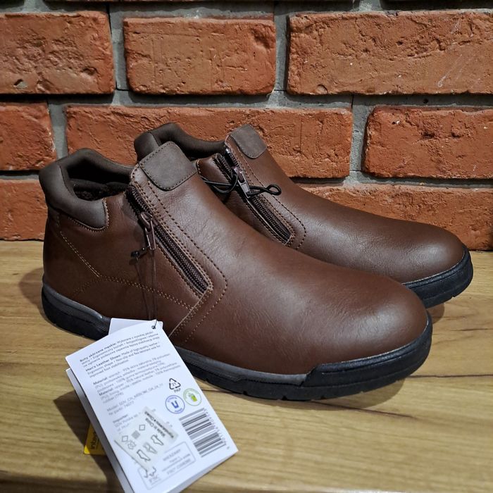 Nowe eleganckie ocieplane skórzane buty męskie, botki sztyblety