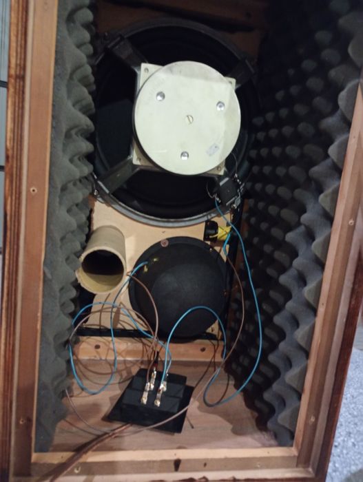Kolumny wharfedale dovedale W2 rezerwacja