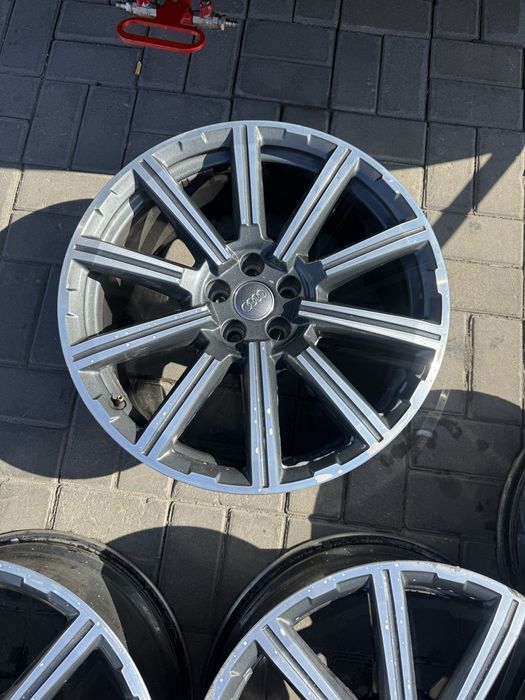 Диски Ауди Q7 р20 в хорошем состояние