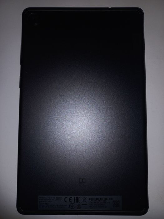 Планшет Lenovo Tab M8.