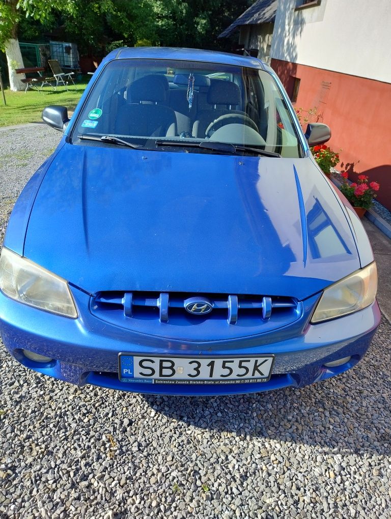 Hyundai accent GLS 1.3 benzyna