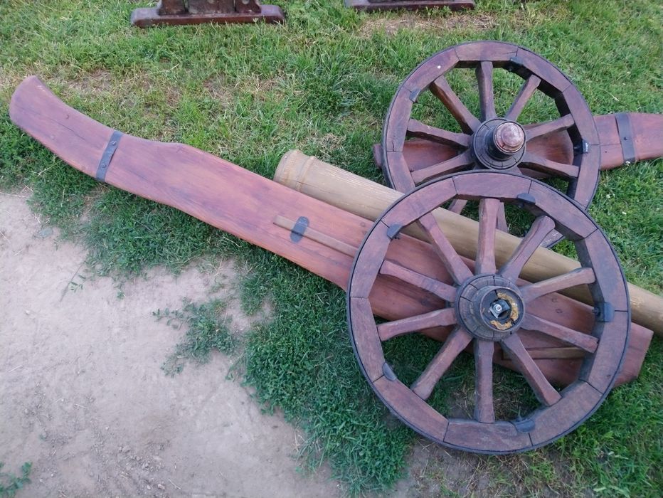 Декор на стіни бесідки (ручна робота)