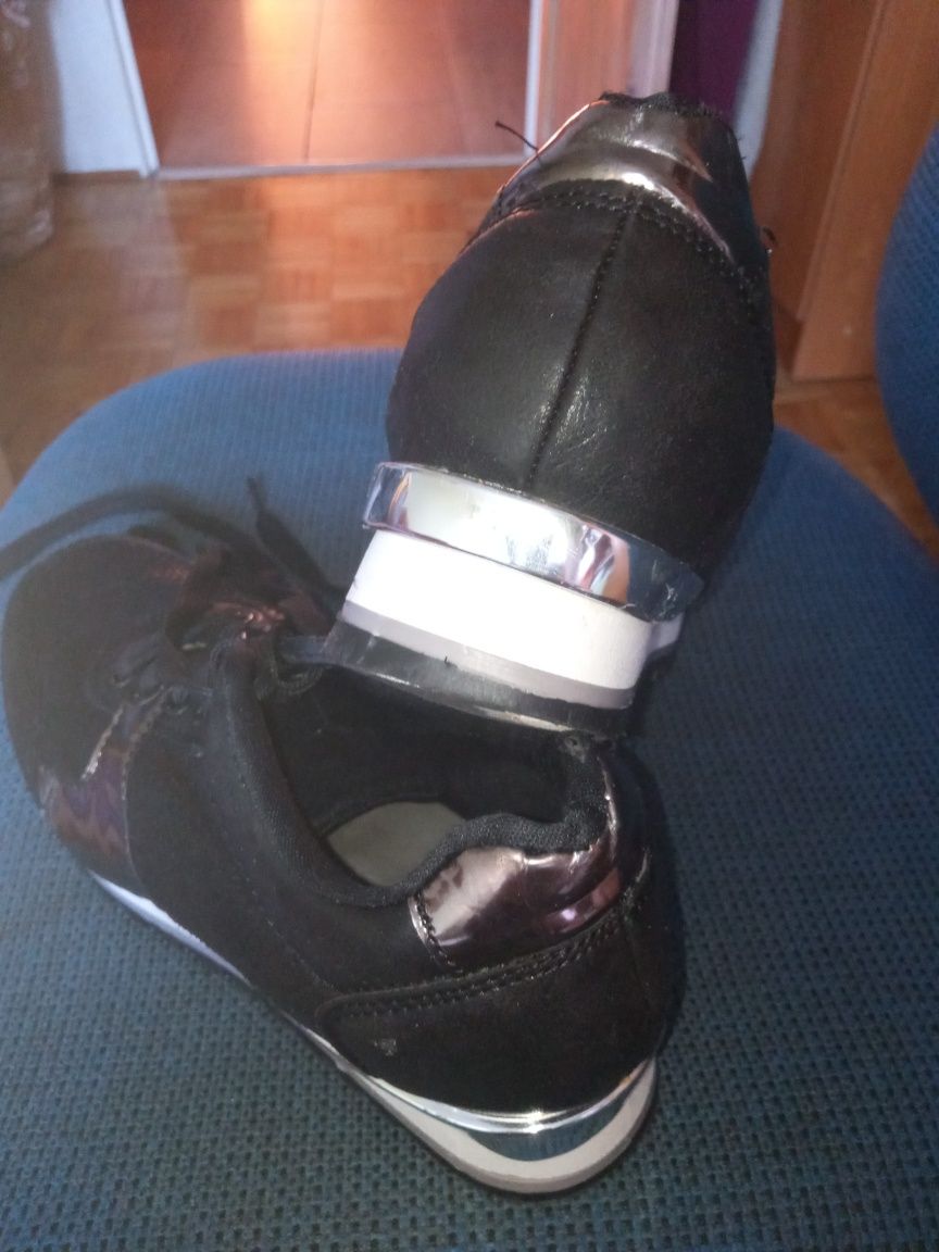czarne buty damskie dziewczęce