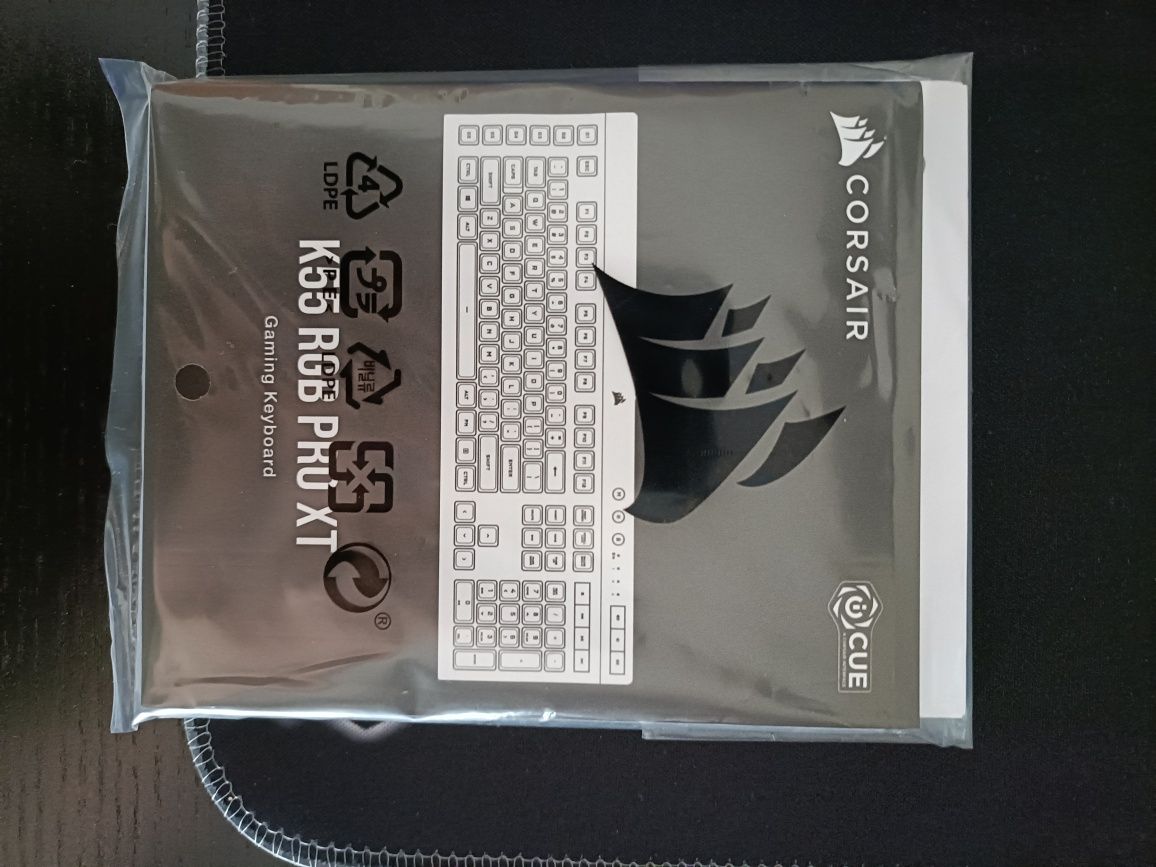 Taclado Corsair K55 RGB Pro Gaming