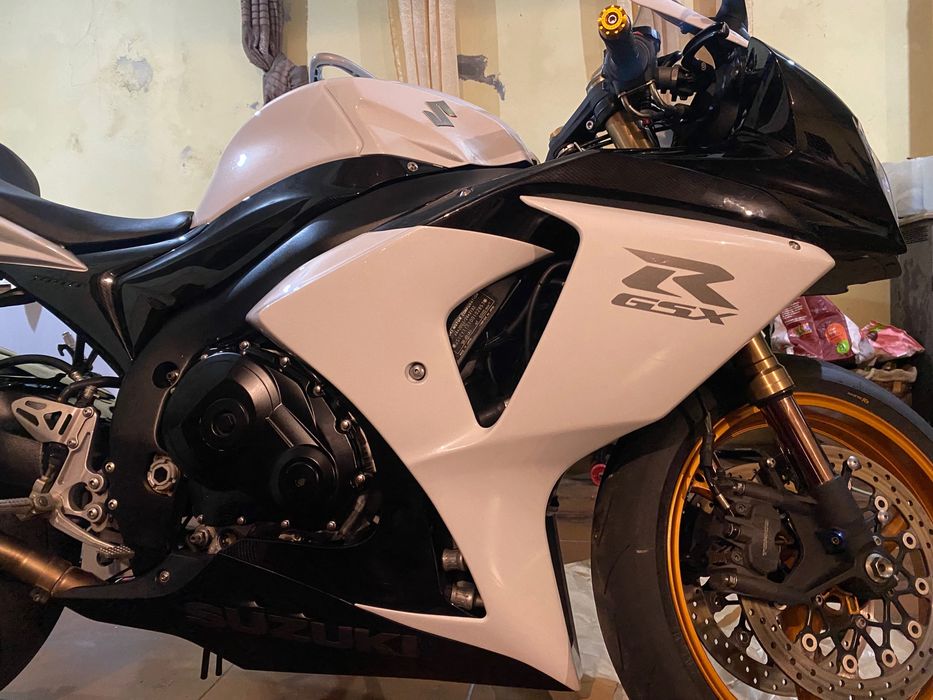 Gsxr 1000 L0 2010 ( apenas 17.000klm)