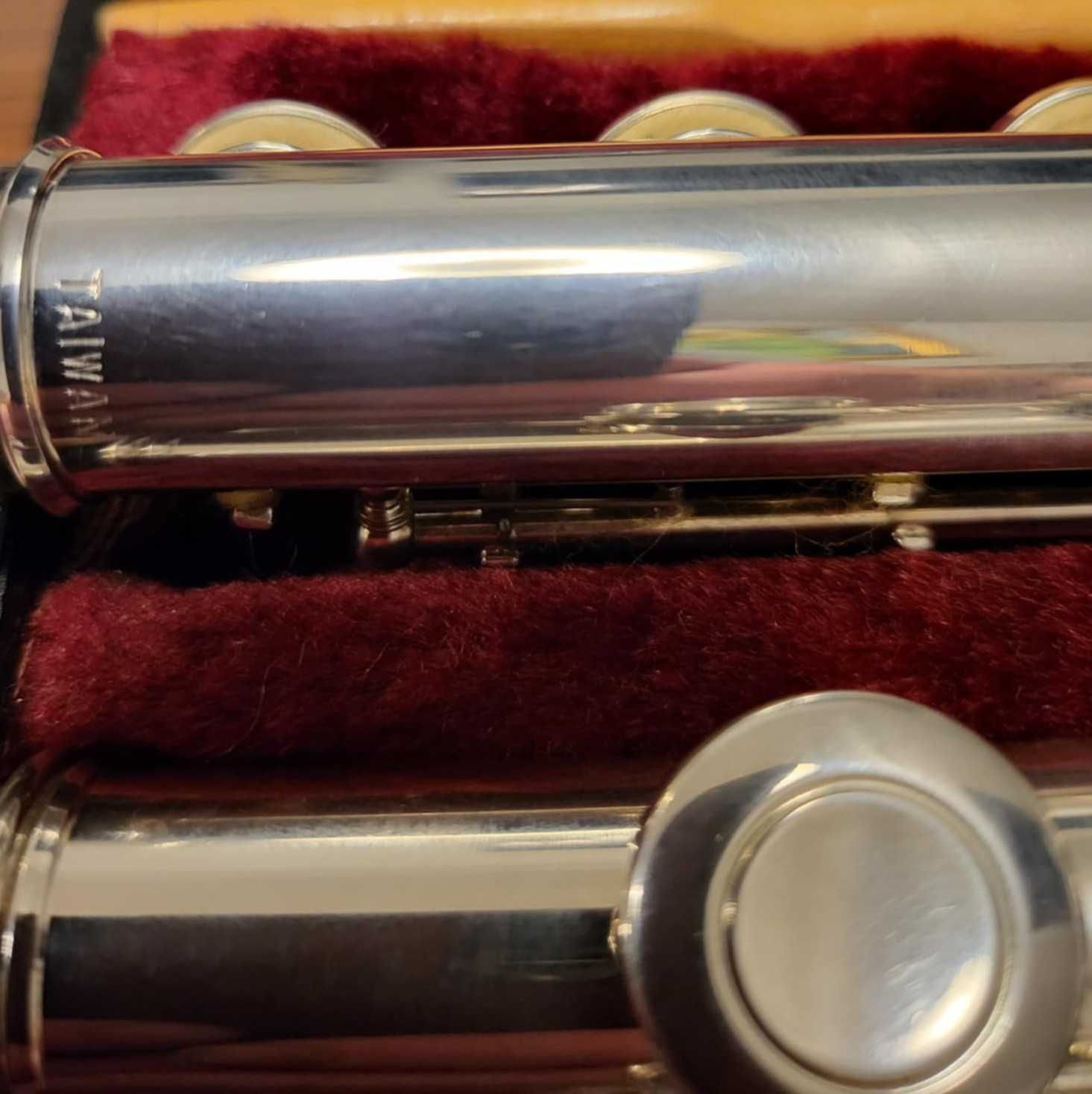 flet poprzeczny JUPITER model 511 z dodatkową główką zakręconą,
