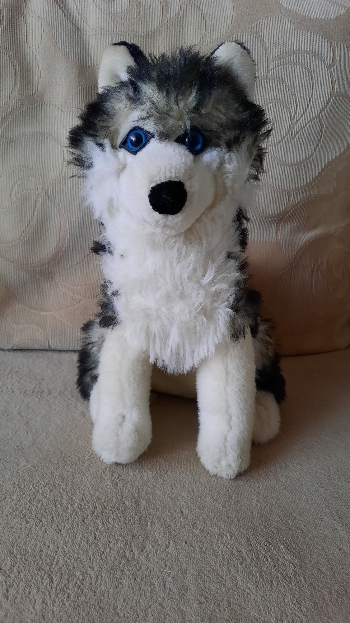 Maskotka przytulanka piesek wilczek husky