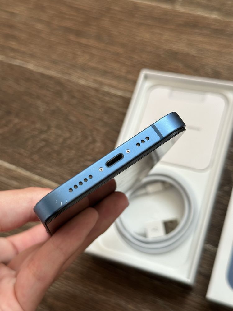 IPhone 13 Blue 128 gb