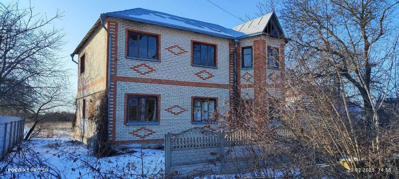 Цегляний будинок, гарне місце, 163 м кв, велика ділянка. Вигідна ціна