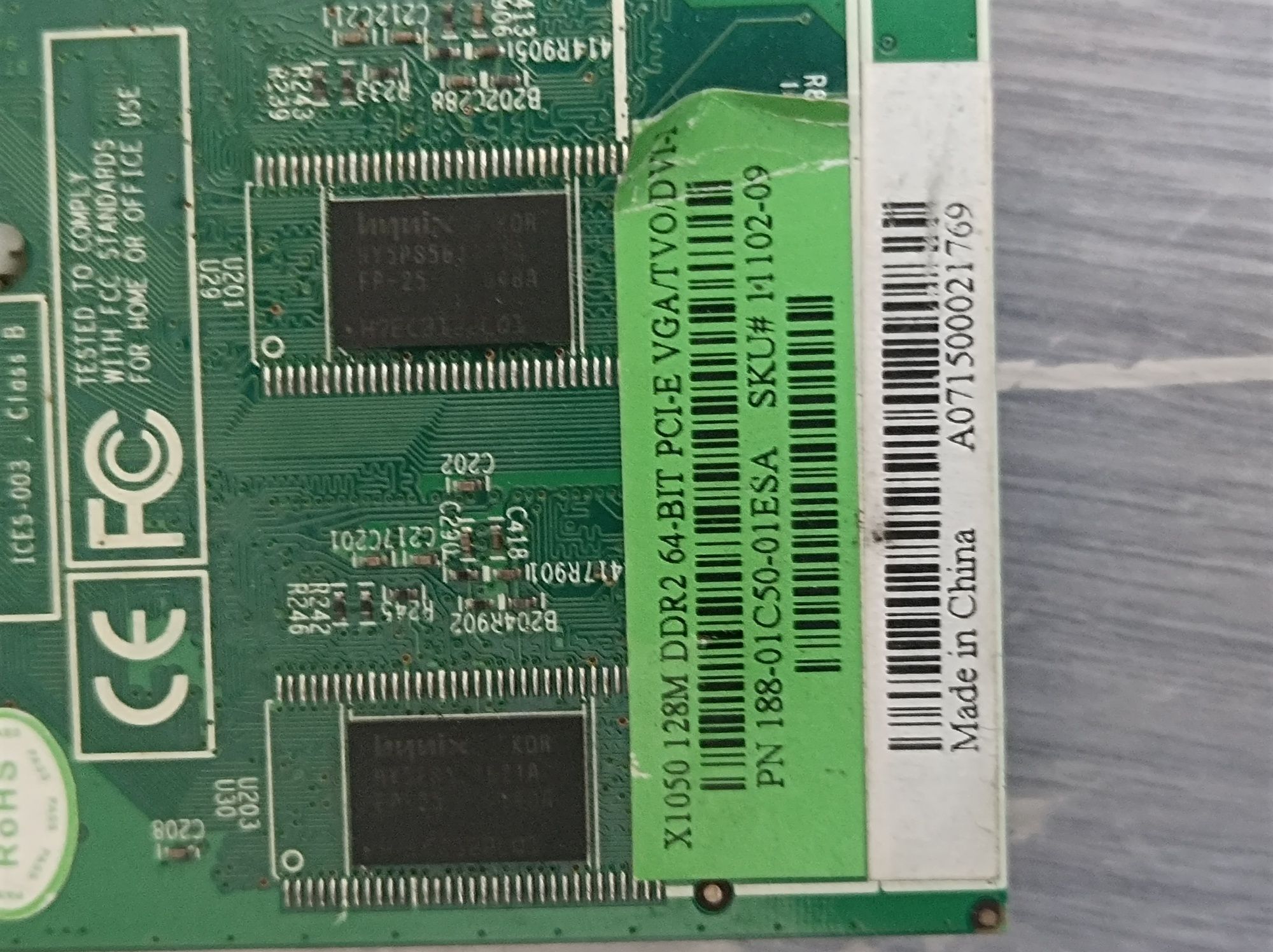 Karta graficzna Sapphire Radeon X1050. 128MB X1050HM 512/128 DDR2 64BI