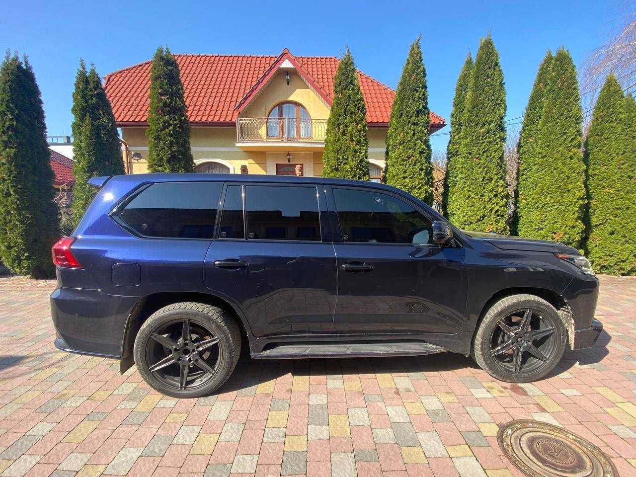 LEXUS LX 2017 Black Edition