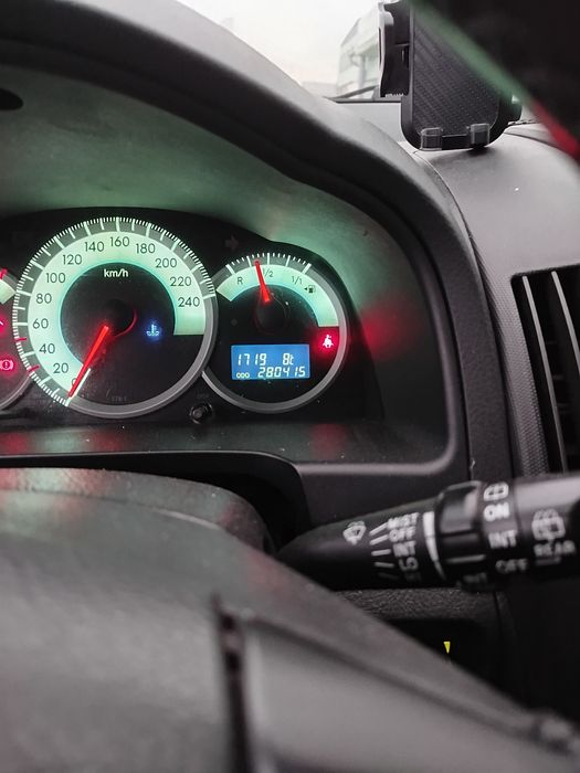 Toyota Corolla verso 2