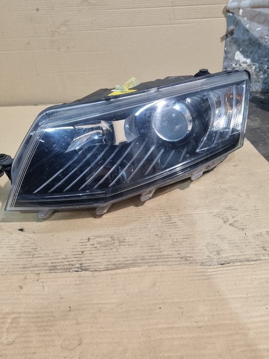 Lampay bixenon skretny octavia III