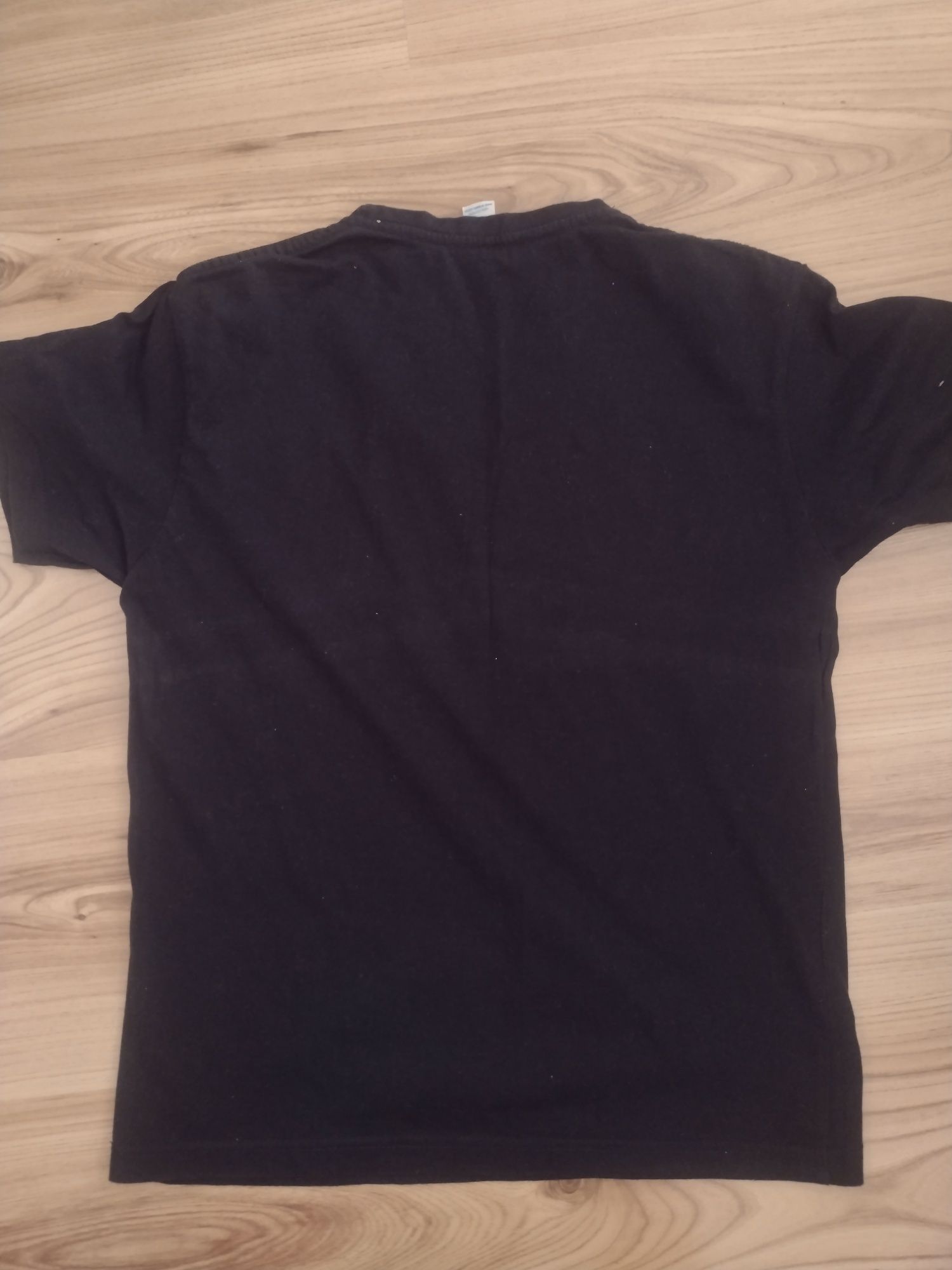 Czarna koszulka unisex