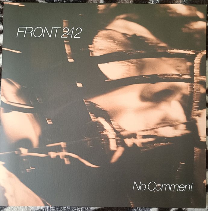 Front 242  No Comment. Winyl USA limit 450 szt.