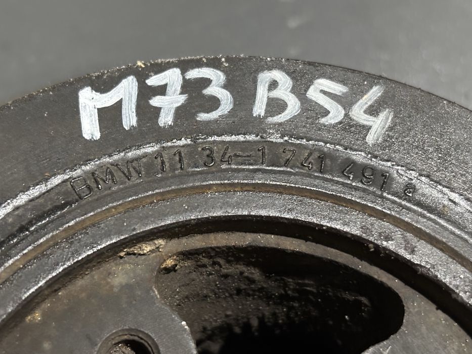 Koło pasowe wału korbowego BMW E38 E31 750i 850i tlumik drgań