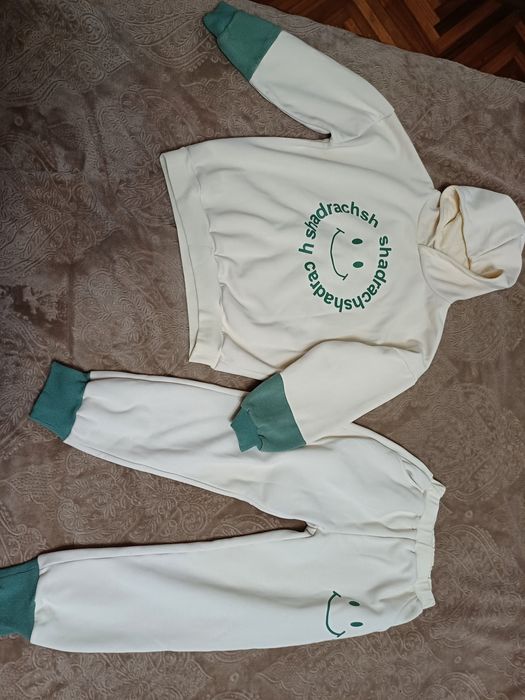 Теплий костюм, 160 р.