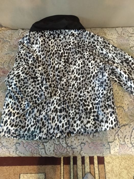 Жіноча зимова куртка