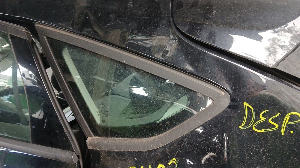 Vidro do painel trás esquerdo FORD Focus III