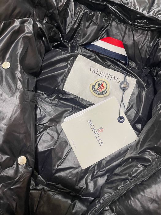 Пуховик moncler x valentino