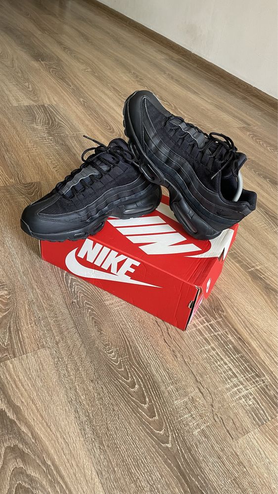 Кроссовки Nike Air Max 95 essential black
