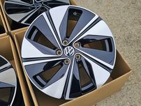 Alufelgi 5x112 18 ET44 VW Golf Touran Passat Arteon CC Tiguan T-Roc